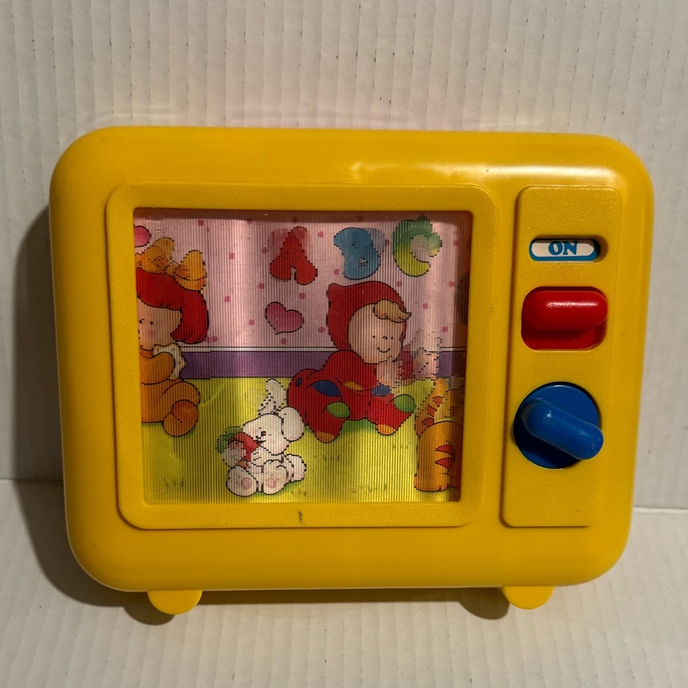 Vintage Shelcore Musical TV, a wind-up toy